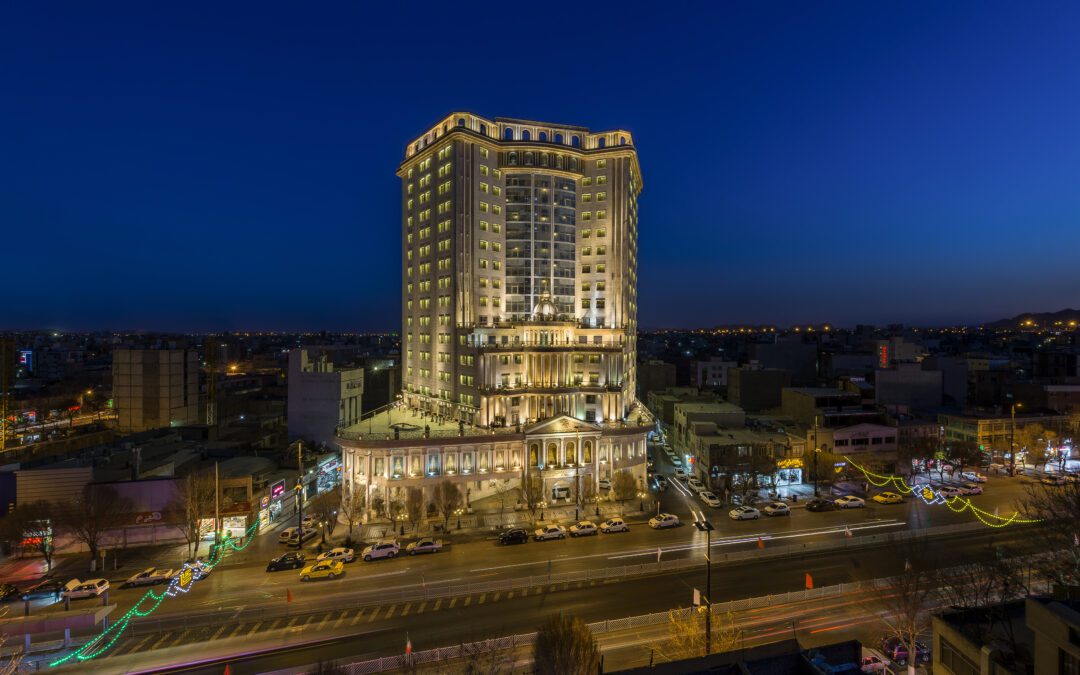 استخر هتل گلدن پالاس مشهد
